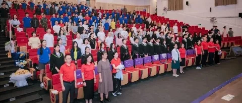 清澜山学校双语部2026届九年级毕业典礼