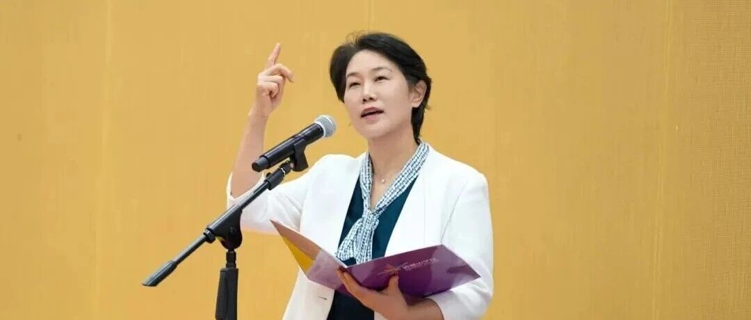 AI时代最稀缺的不是答案，是什么？——清澜山李文平校长开学致辞