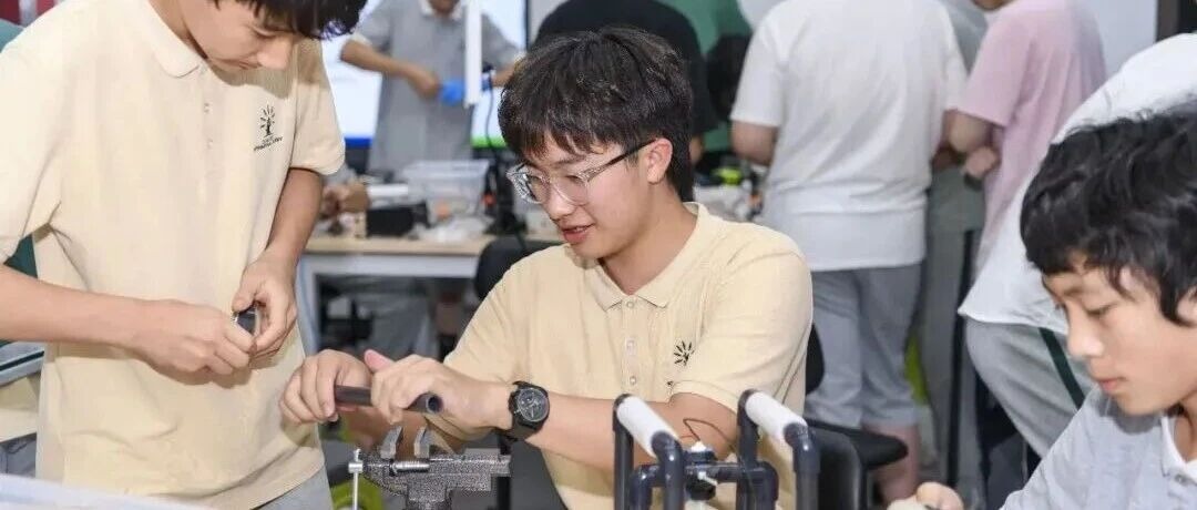 橄榄树水下机器人首次出征获2金2银1铜，入围决赛！