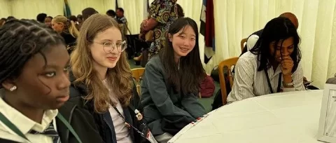 唯一的中国学校：当橄榄树的6个“i人”在Round Square被拆开分组后……